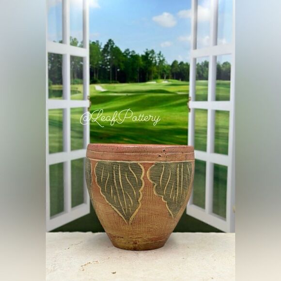 Hanging Leaf Red/Green Clay Planter Pot - Picture 7 of 11